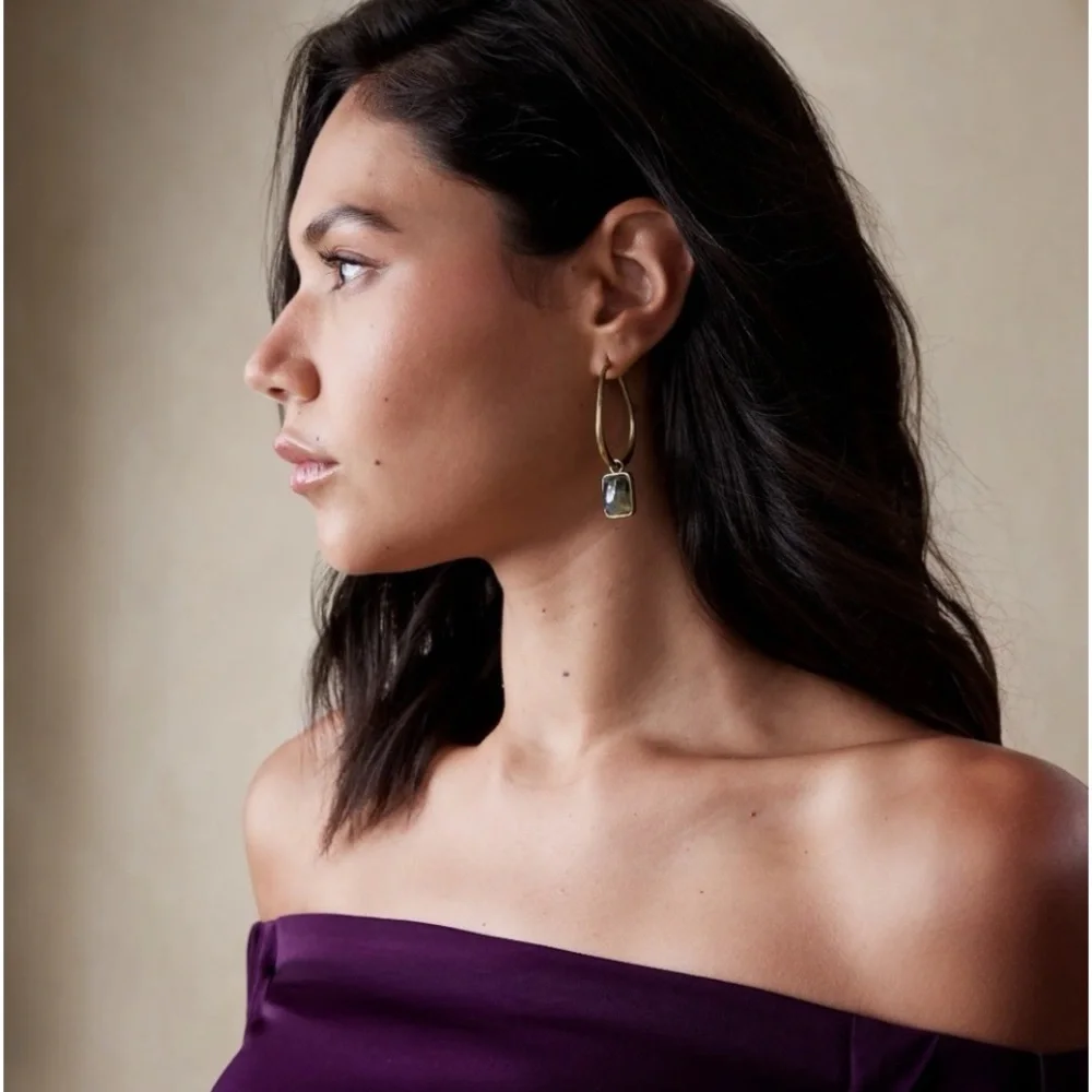 NWT BANANA REPUBLIC CHARM TEAR DROP HOOP EARRINGS